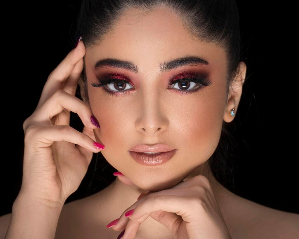 Smokey Eye Tutorial: How to Achieve That Perfect Smudge 2 A Smokey Eye: What Is It?
