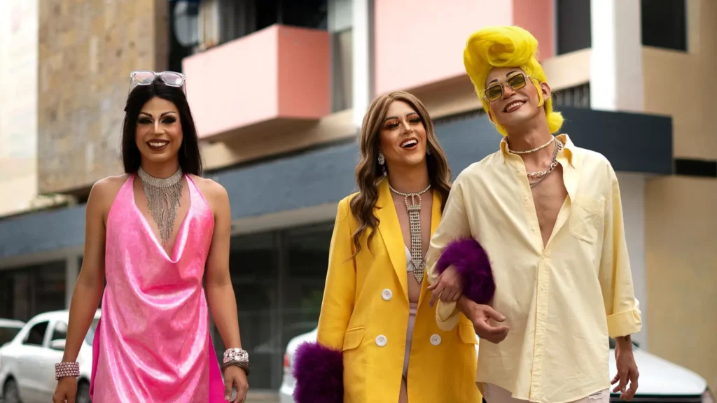 Why 90s Fashion Is Making a Comeback