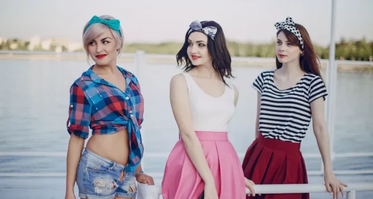 1980s Fashion: Bold Trends, Styles & Retro Outfit Ideas