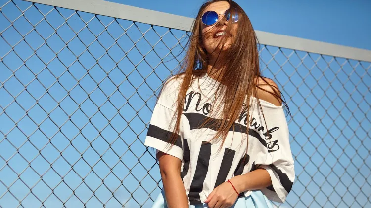 Acubi Fashion is characterised by the following features